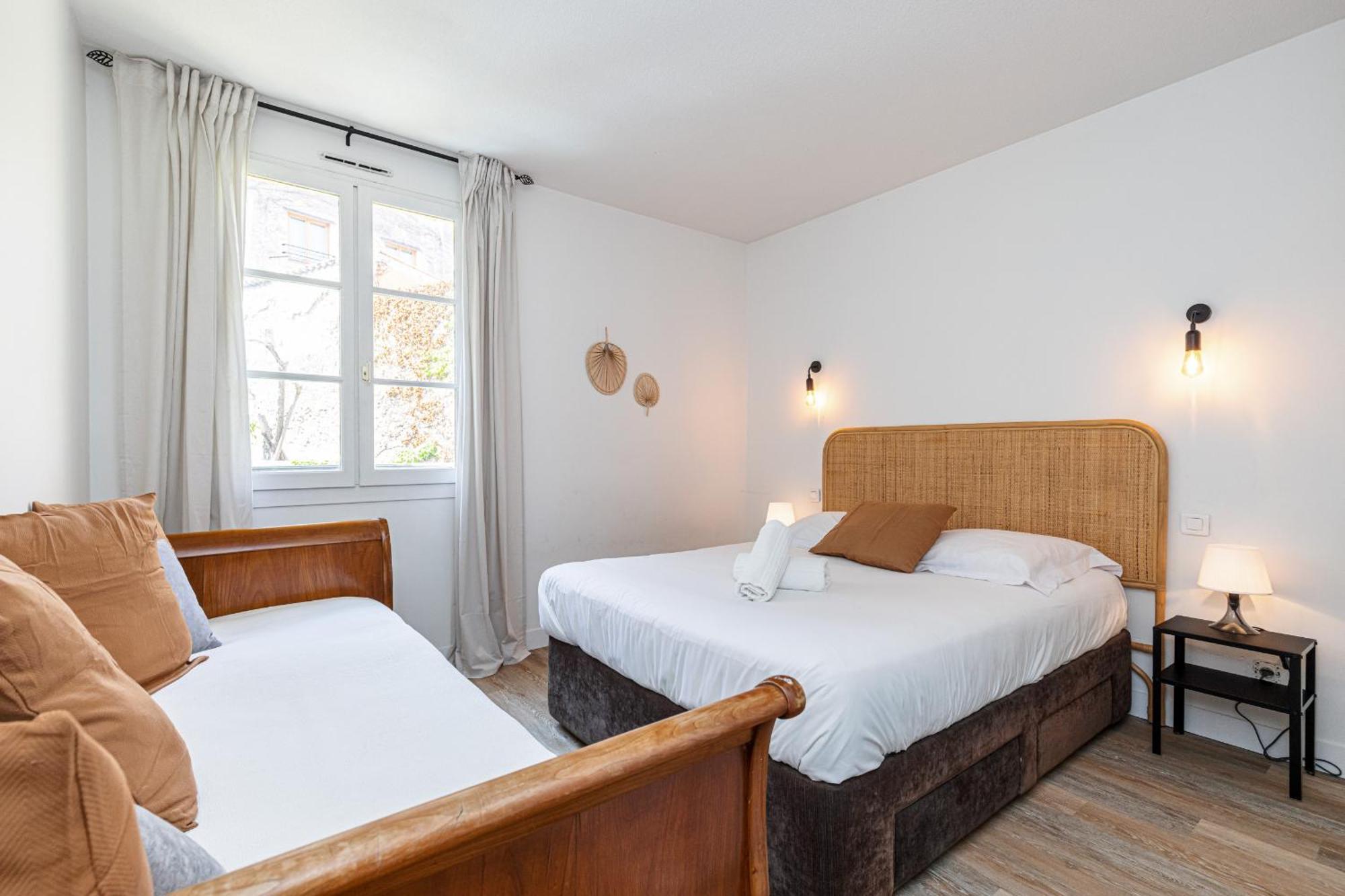 2 Bdrs & Parking In The Old Town ! Apartment Nice Bagian luar foto